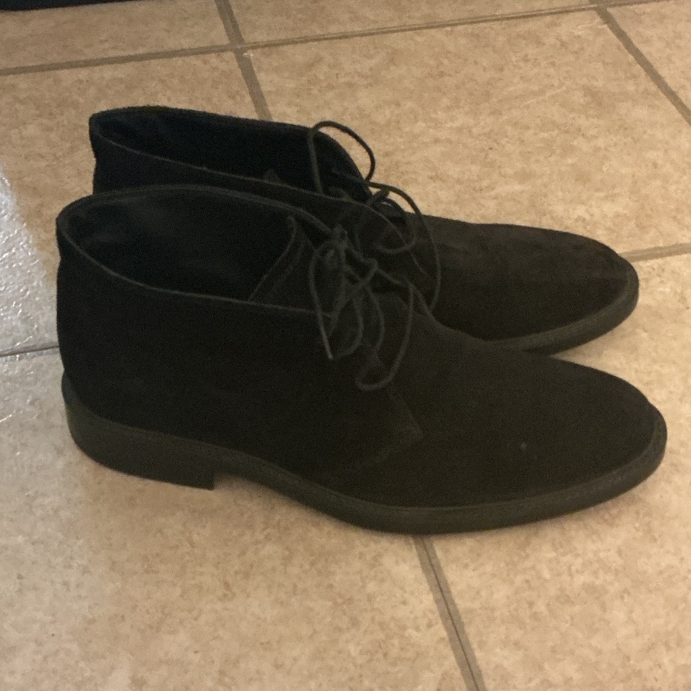 Tod's Black Suede Chukka Boots